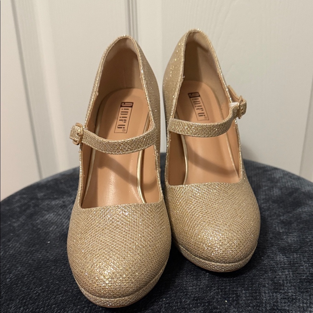 IDIFU Sparkling Gold Mary Jane Heels Size 7.5